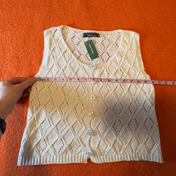 Ivory cream crochet openwork diamond knit sweater vest top made in Italy NWT - Picture 8 of 11
